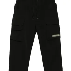 брюки с нашивкой