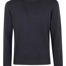 Свитер с круглым вырезом