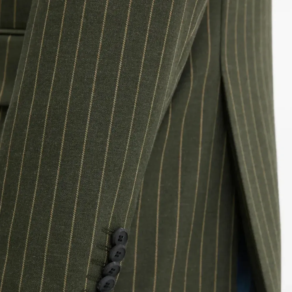 Двубортный пиджак в тонкую полоску