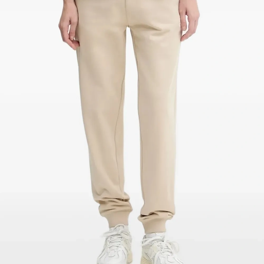 Джогеры с вышитым логотипом