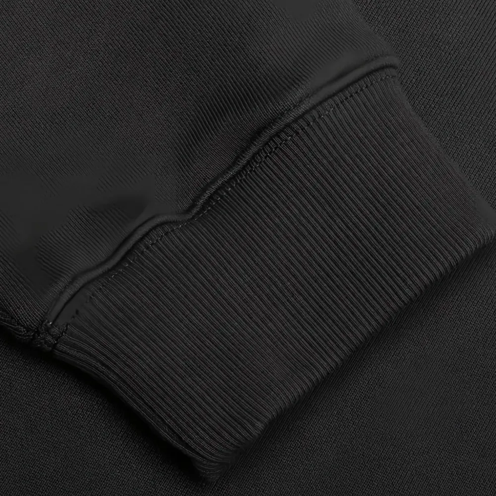 Толстовка с тисненым логотипом Толстовка с тисненым логотипом