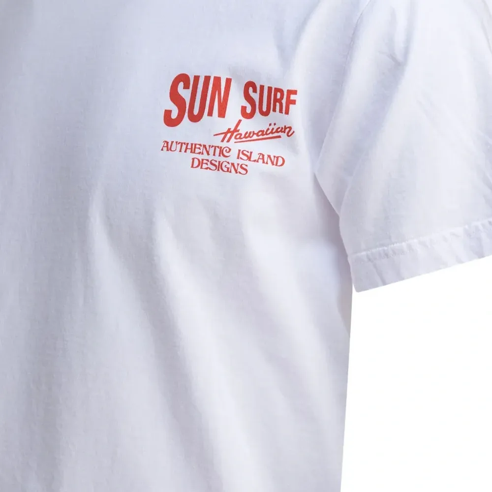 Футболка с круглым вырезом