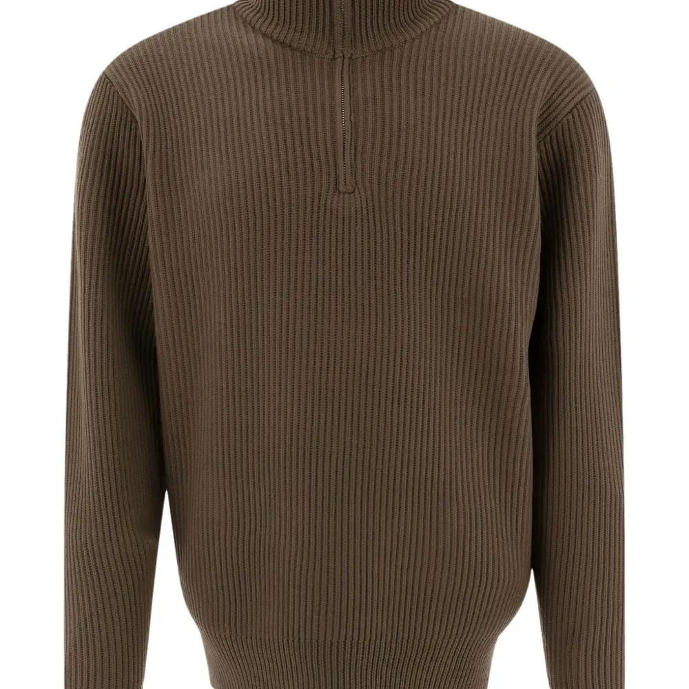 Свитер в рубчик с воротником на молнии