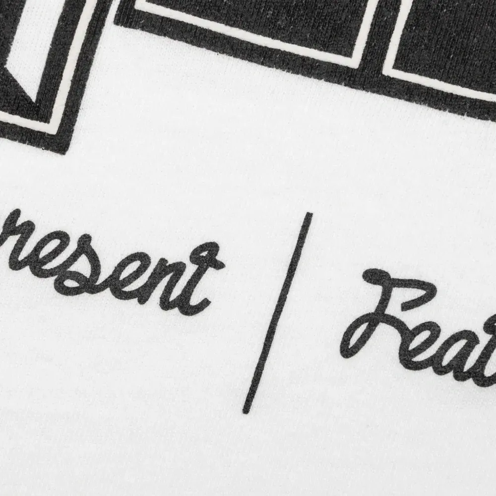 Футболка с логотипом из коллаборации с Feature Футболка с логотипом из коллаборации с Feature