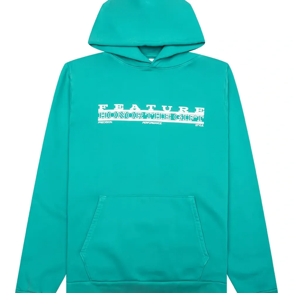 Худи Racing Club из коллаборации с Feature