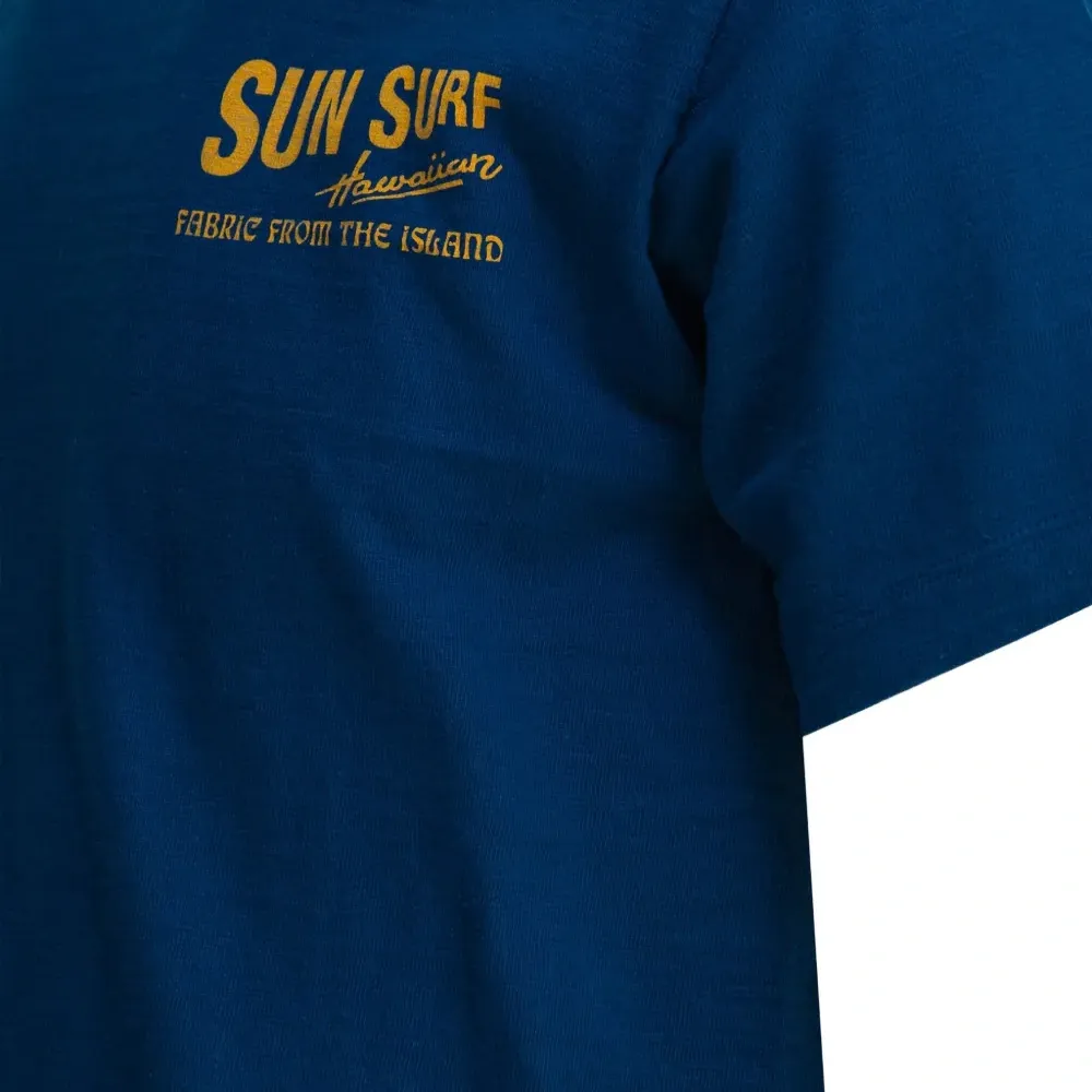 Футболка с логотипом