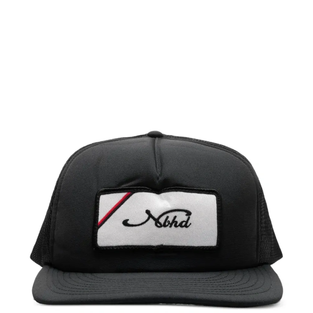 Кепка с сетчатой нашивкой