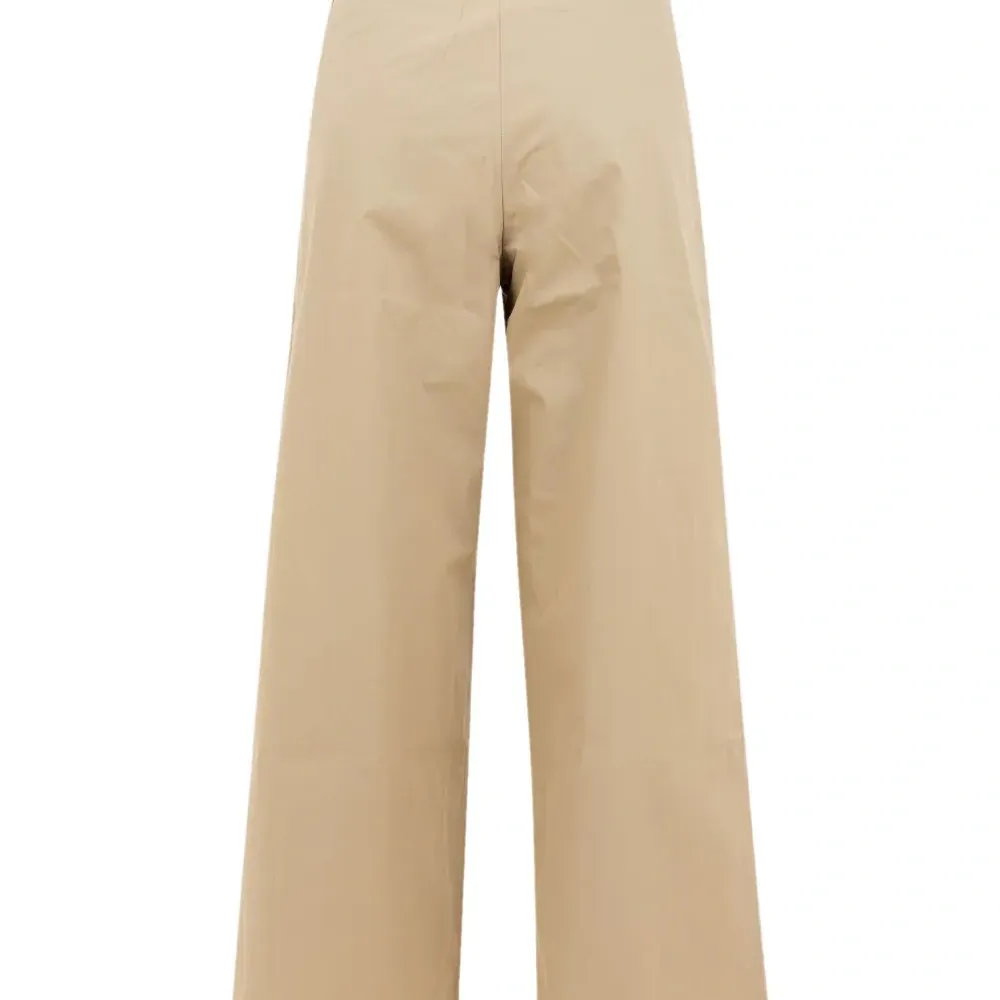 Брюки со складками