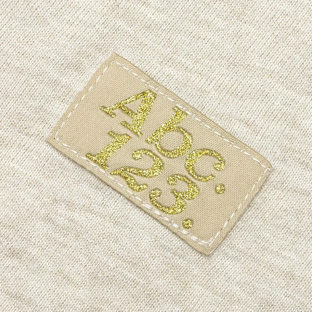 Брюки с нашивкой-логотипом