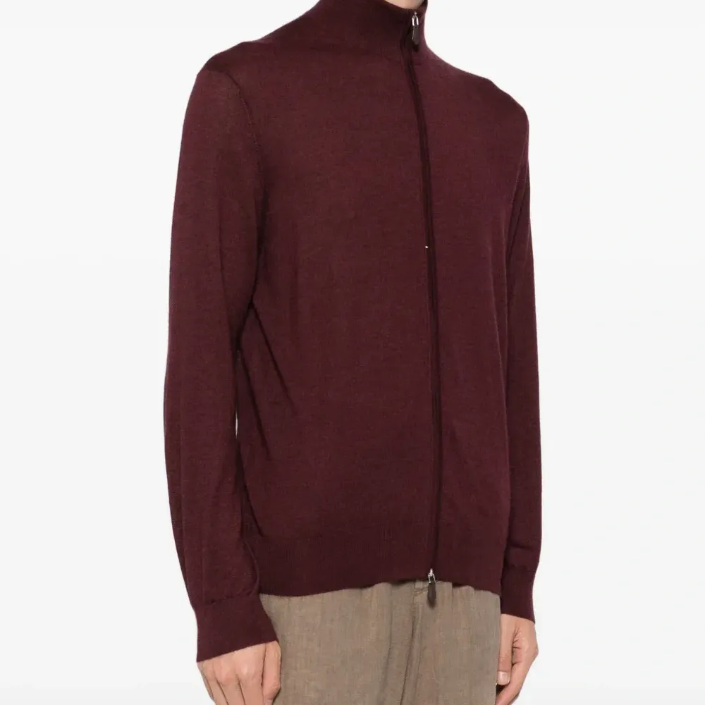 Футболка Hyde