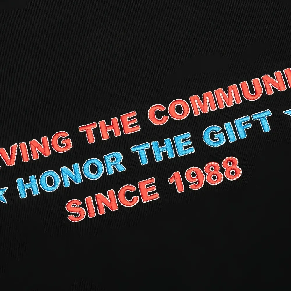 Худи с вышитым логотипом