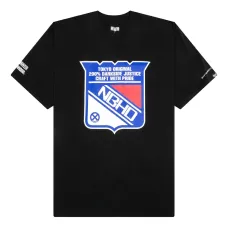 Футболка с логотипом