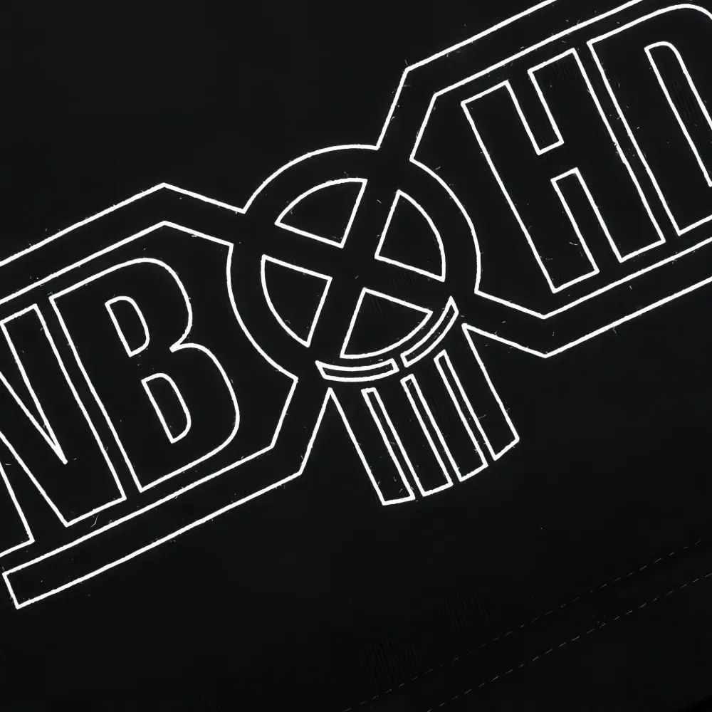 Футболка с логотипом