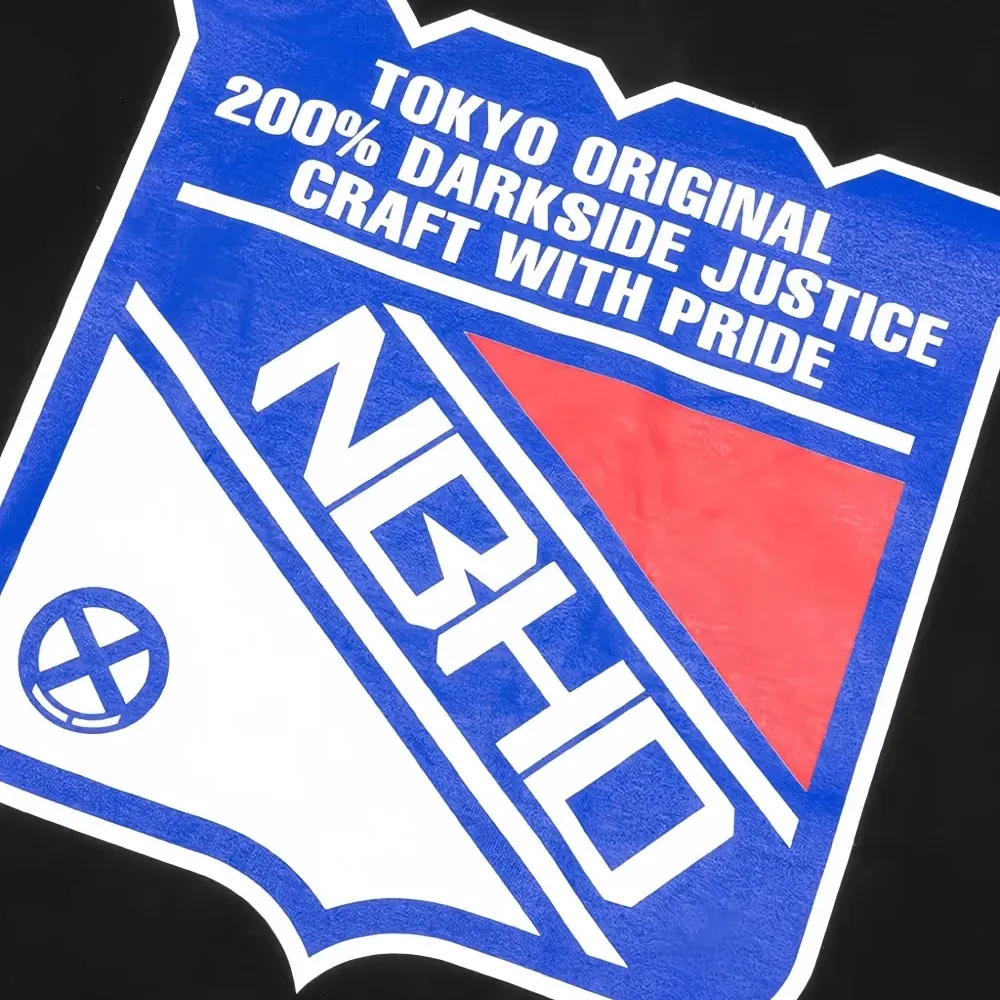 Футболка с логотипом