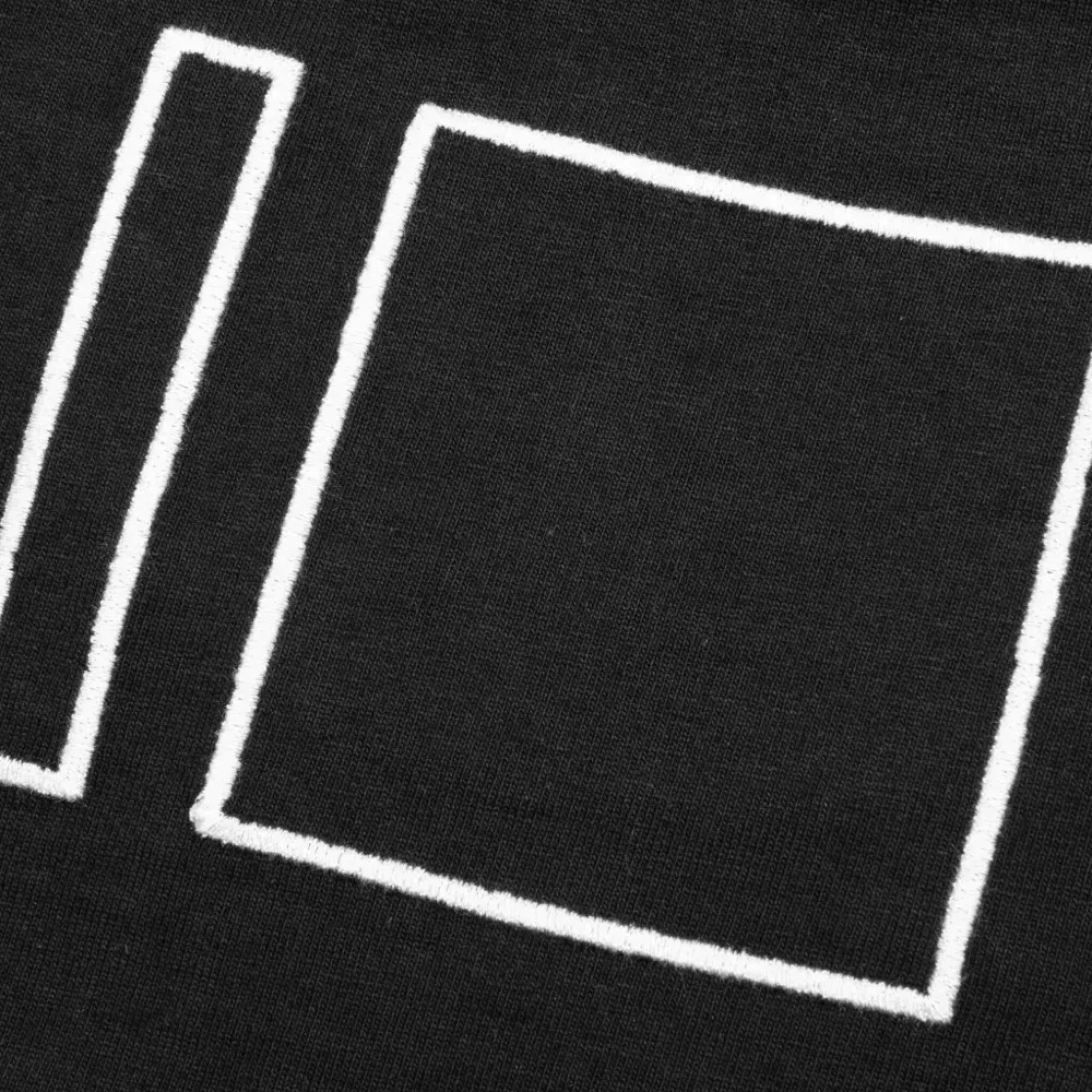 Футболка с графичным принтом