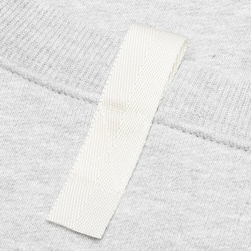 Толстовка с вышивкой