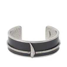 Браслет с текстурой