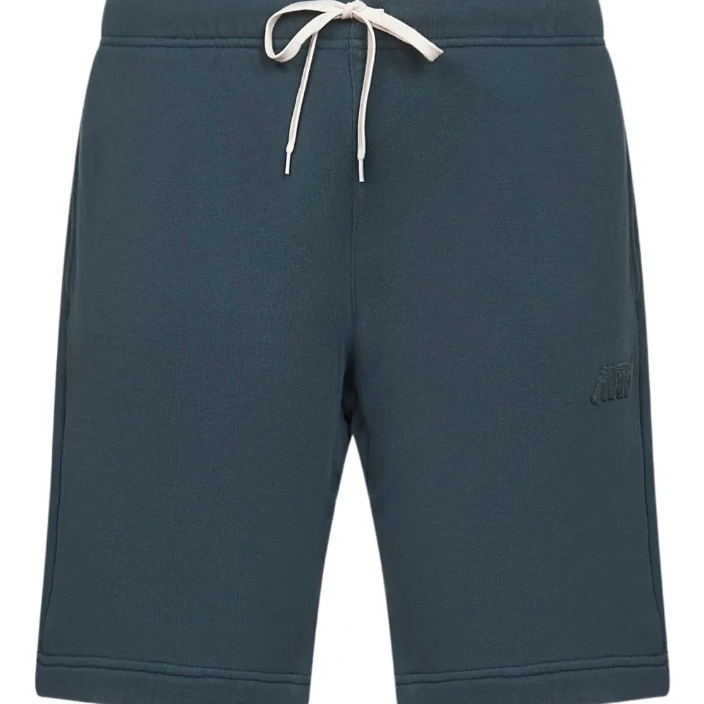 Спортивные шорты с эластичным поясом и логотипом