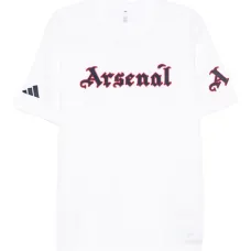 Футболка с вышитым логотипом Футболка с вышитым логотипом