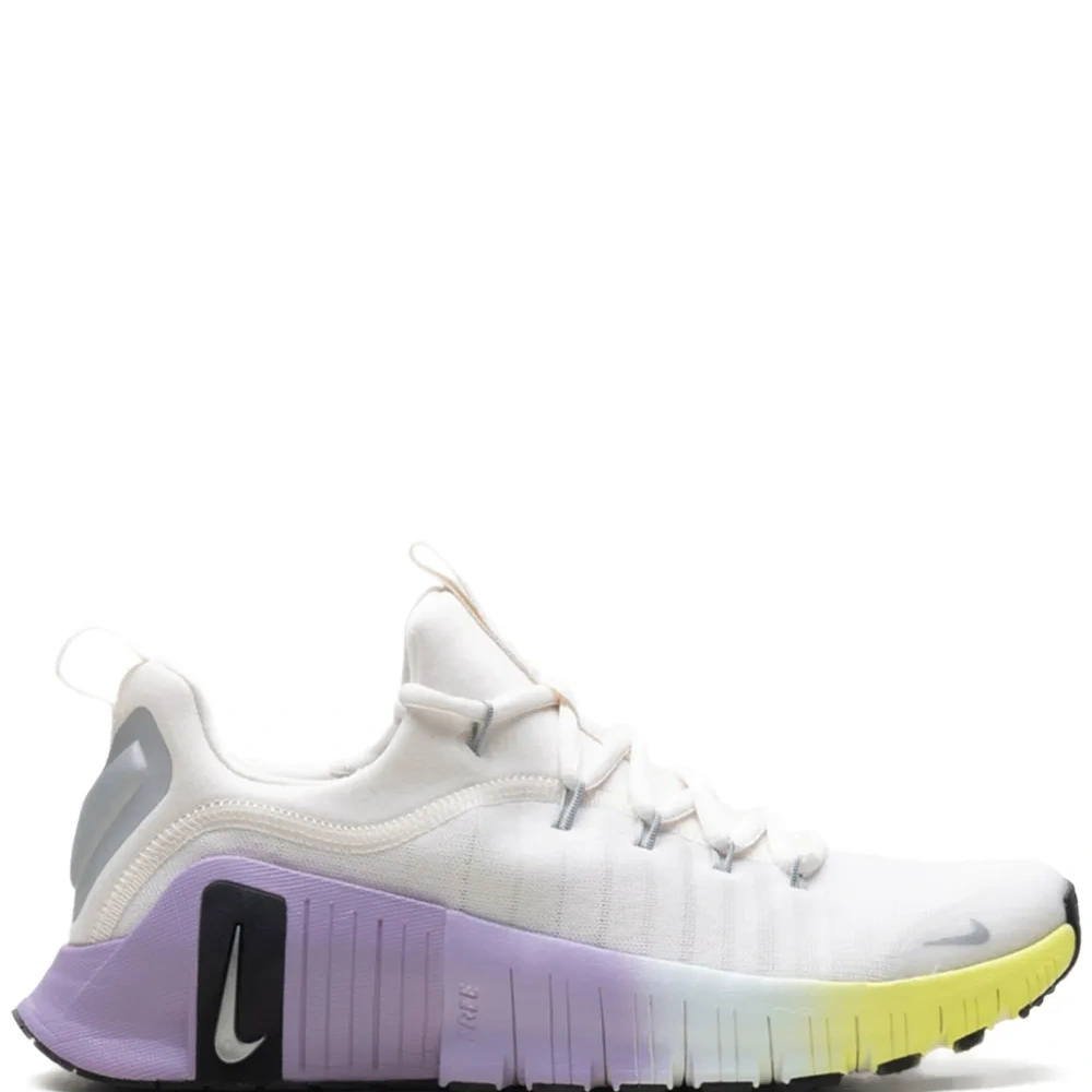 Кроссовки Free Metcon 6 SE Phantom Black Hydrangeas Metallic Silver