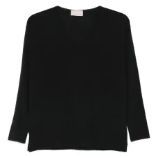 Топ с рукавами три четверти и V-образным вырезом