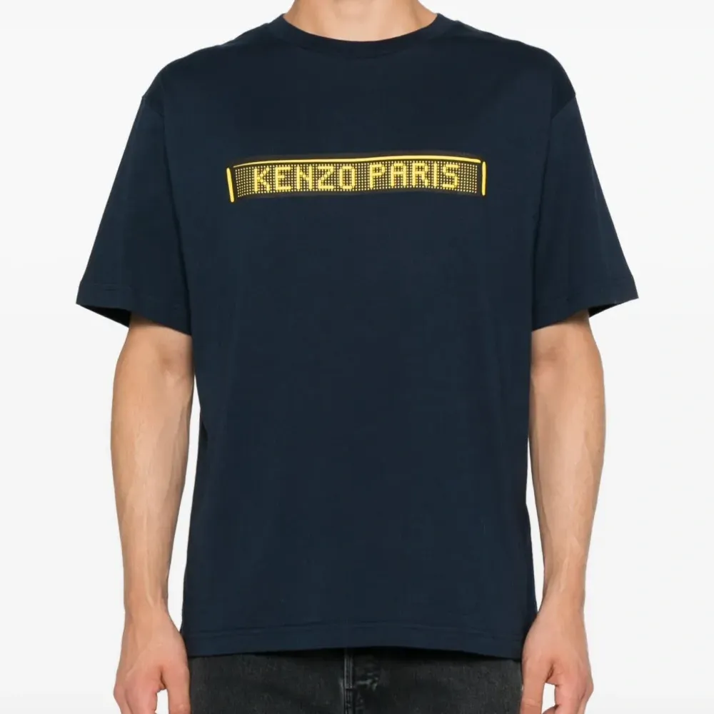 футболка с принтом футболка с принтом