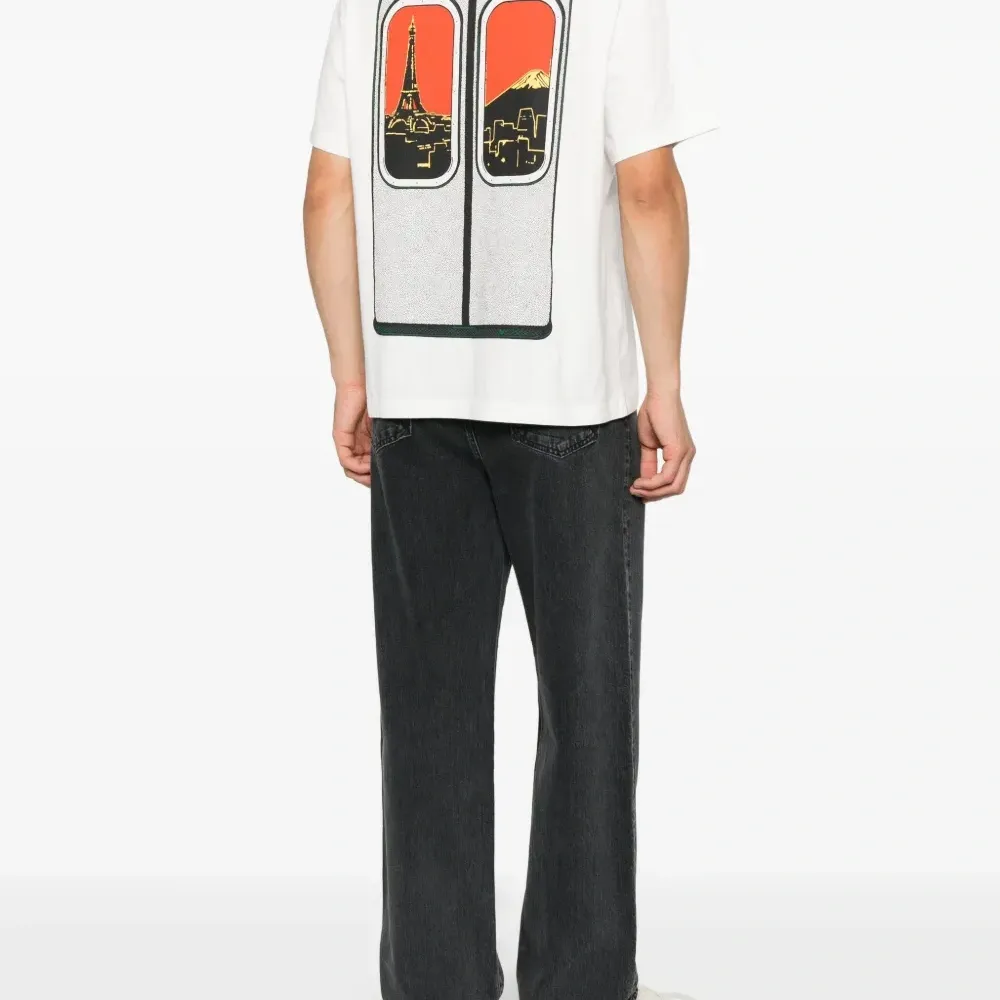 футболка с графичным принтом