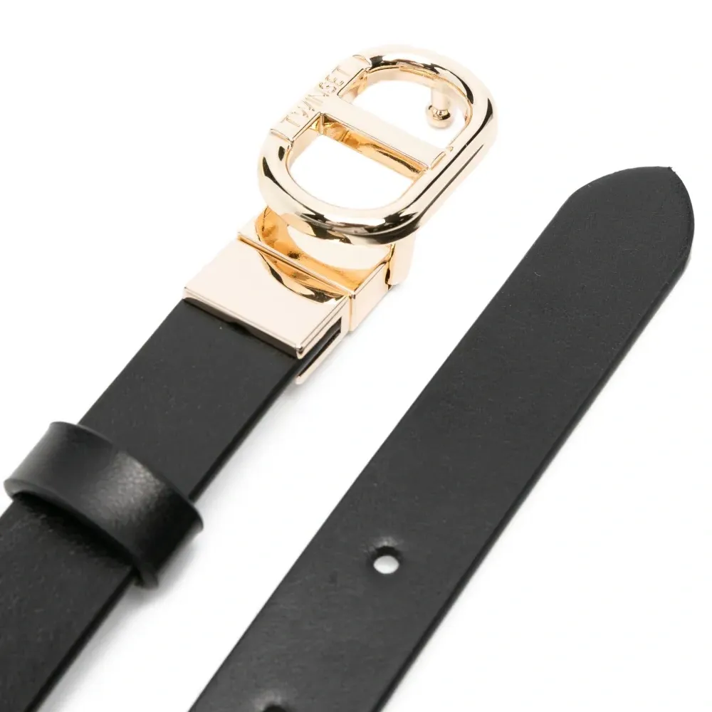 Ремень с пряжкой