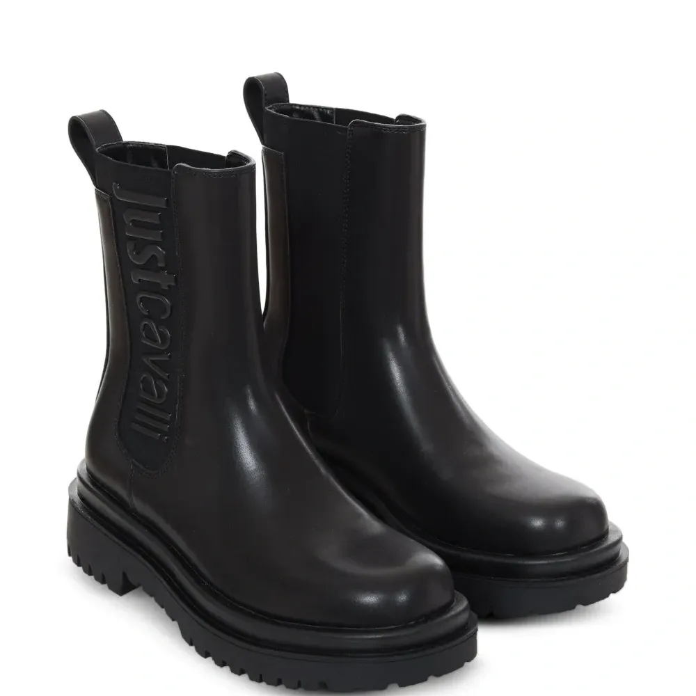 Ботинки на платформе с логотипом