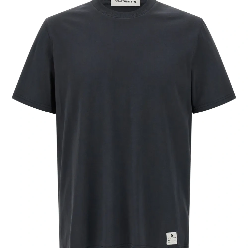 Футболка с нашивкой-логотипом