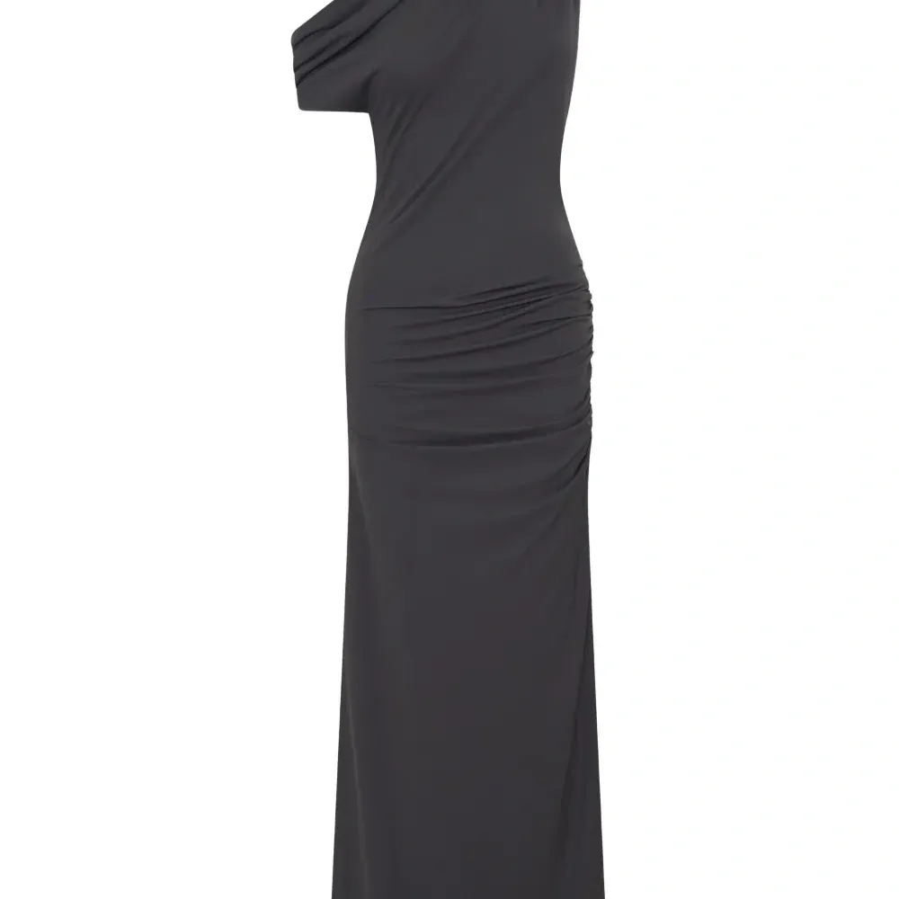 платье макси на одно плечо платье макси на одно плечо