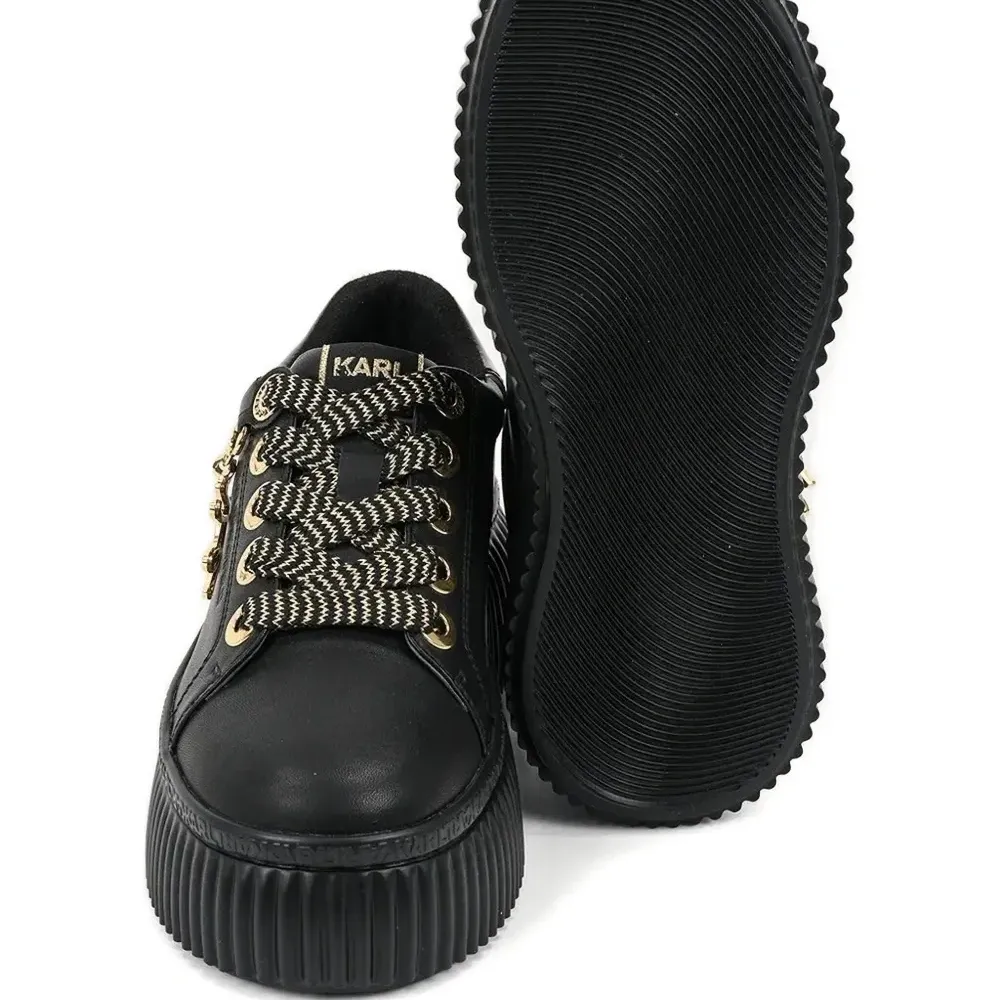 Слипоны Ikon на платформе с логотипом