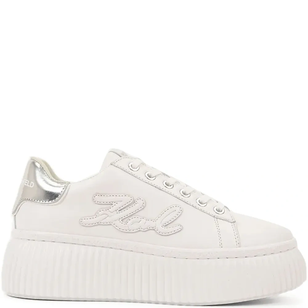 Кеды с нашивкой-логотипом