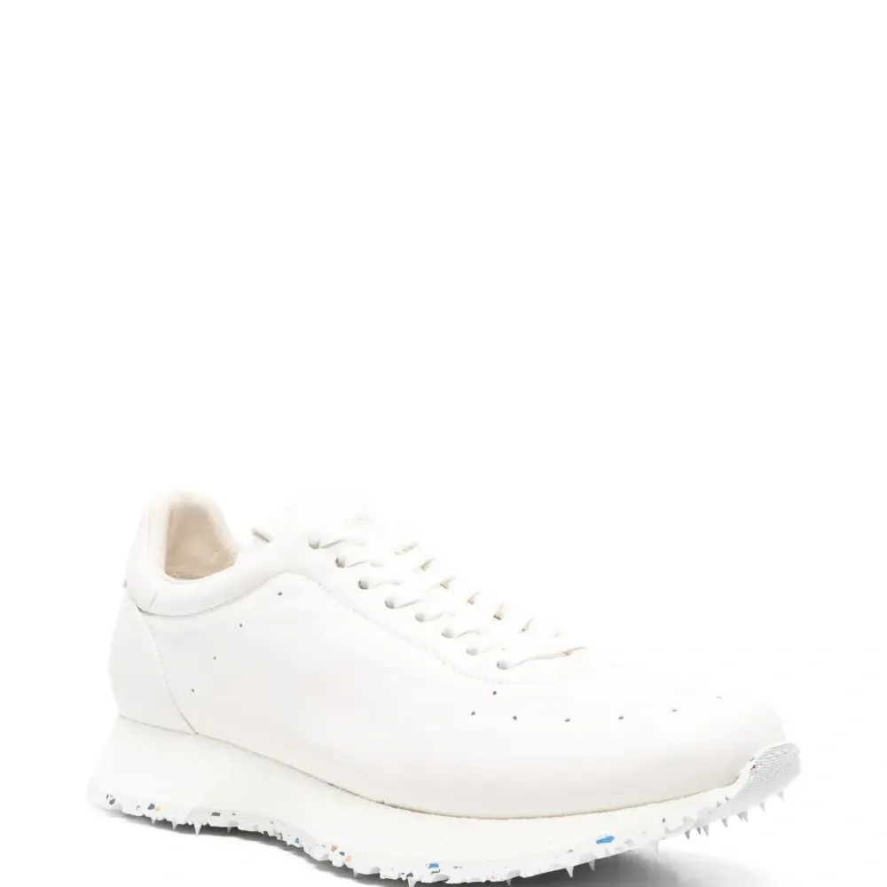 Кожаные кроссовки