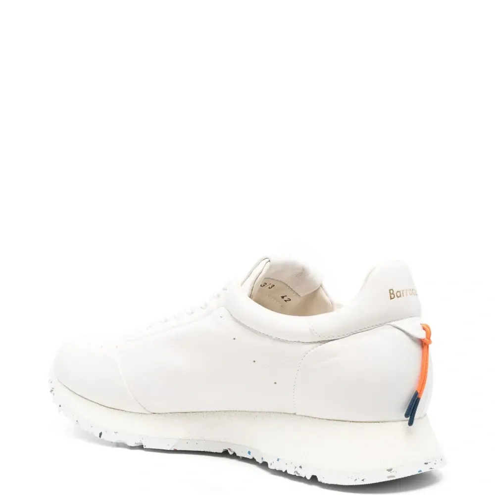 Кожаные кроссовки