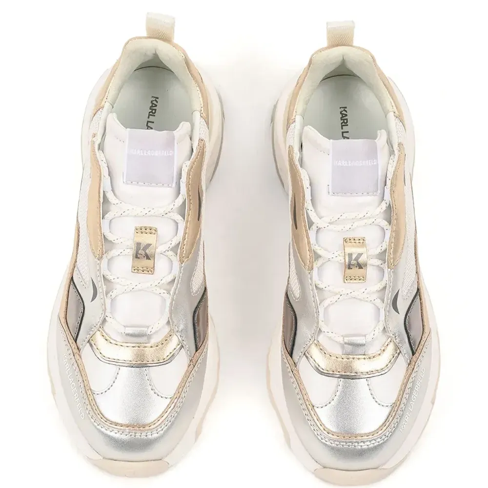 Кроссовки с логотипом