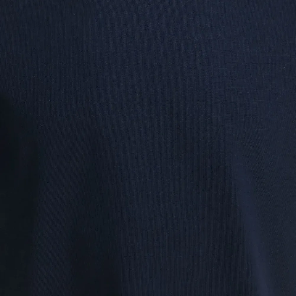 Футболка с круглым вырезом