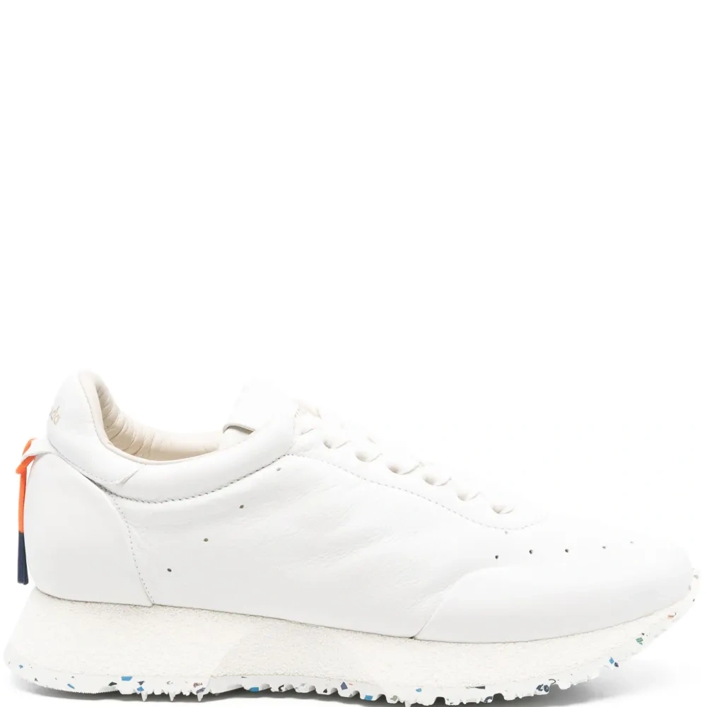 Кожаные кроссовки