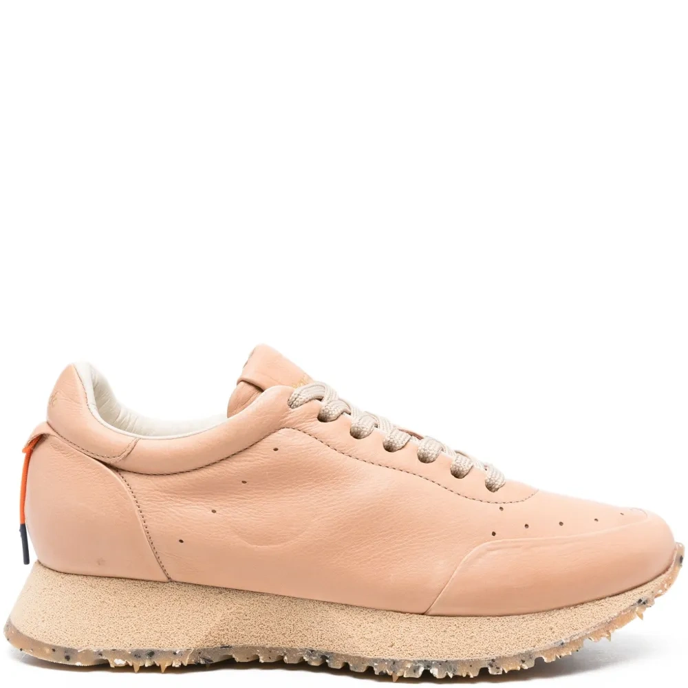 Кожаные кроссовки