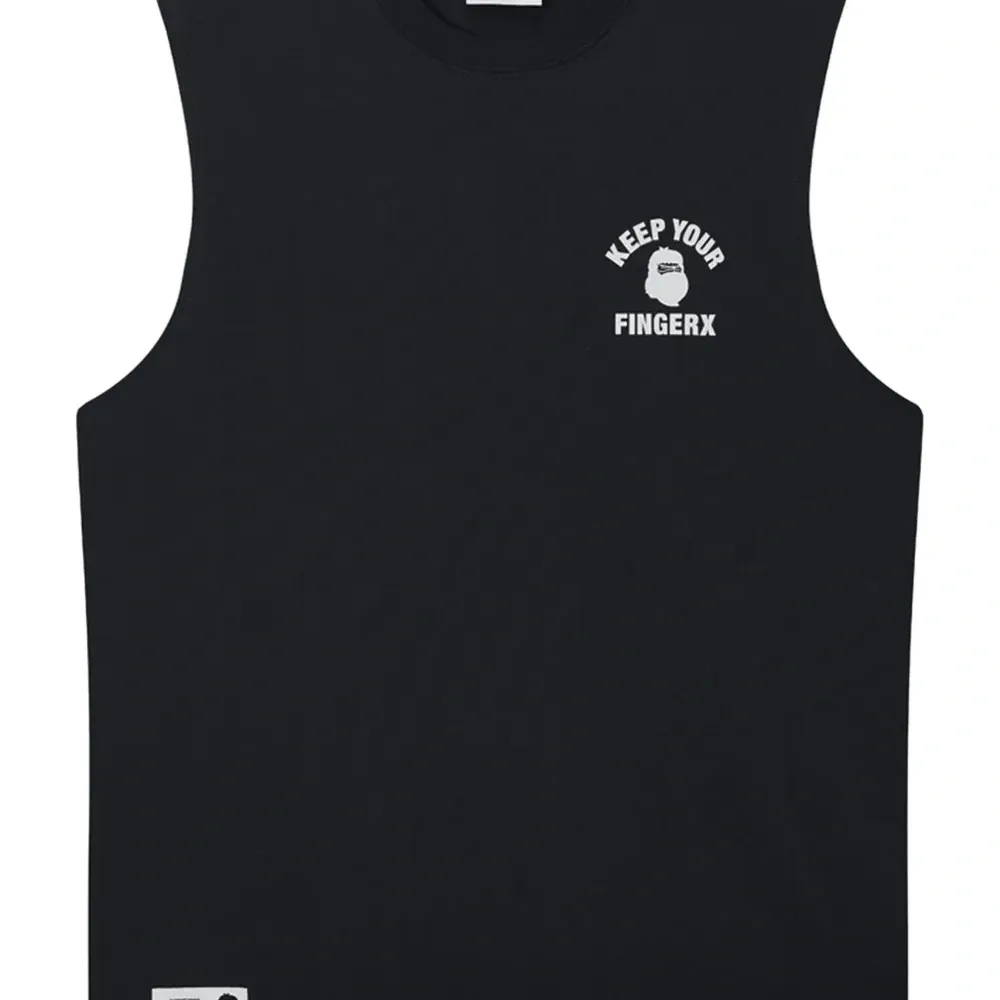 топ с графичным принтом