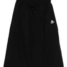 шорты с вышитым логотипом