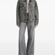 Джинсы с нашивкой-логотипом