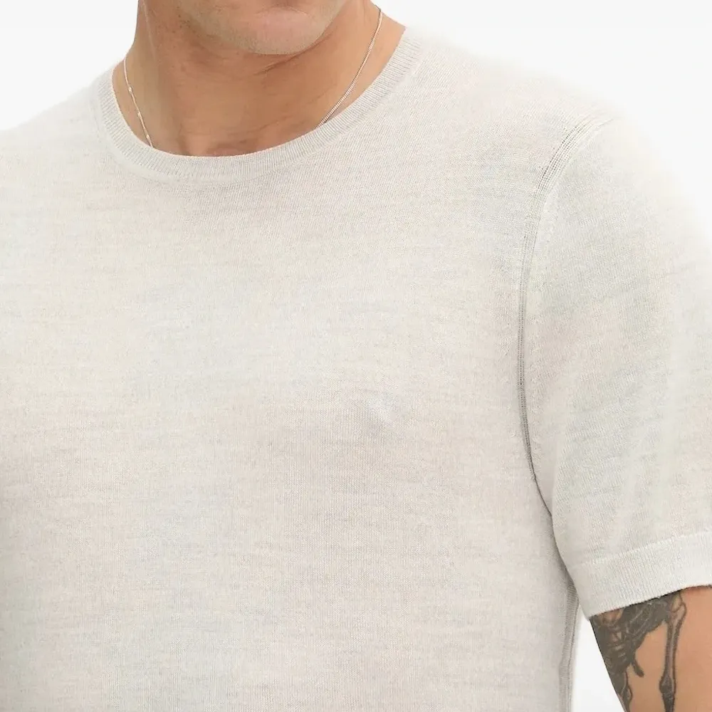 Футболка с круглым вырезом