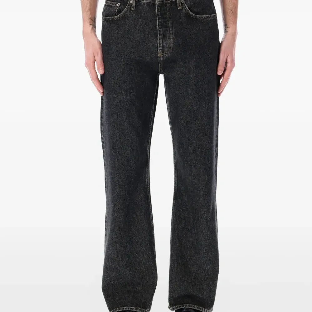 Джинсы с нашивкой-логотипом