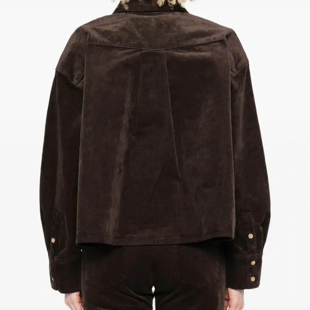 Вельветовая рубашка на пуговицах Вельветовая рубашка на пуговицах