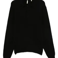 свитер с воротником поло