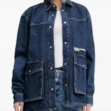 Джинсовая рубашка с карманами