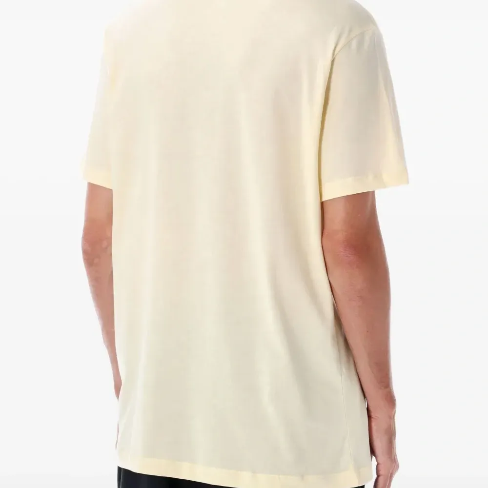 Футболка с логотипом