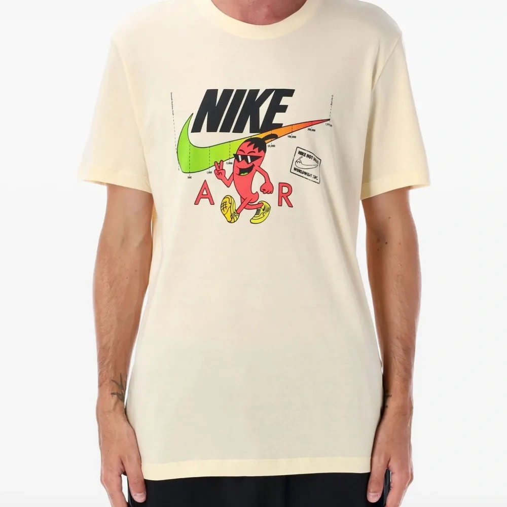 Футболка с логотипом