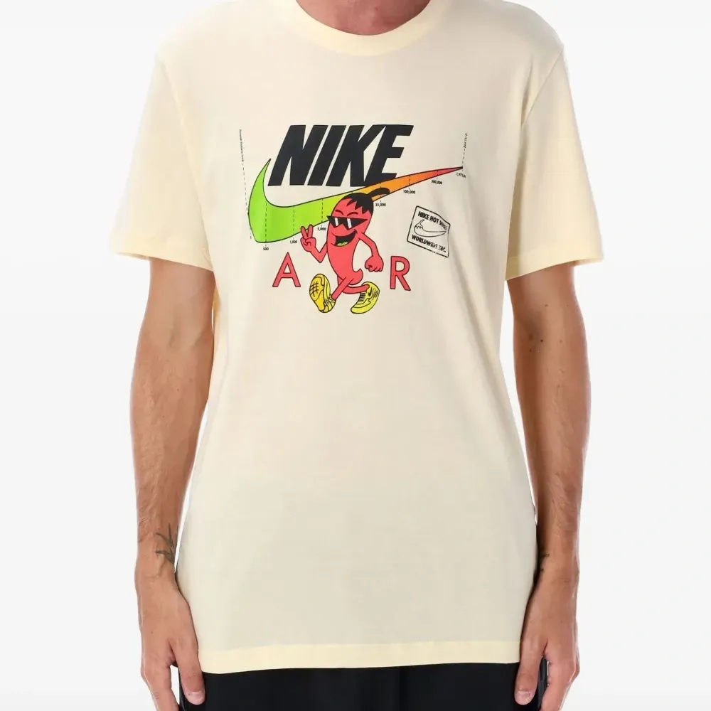 Футболка с логотипом